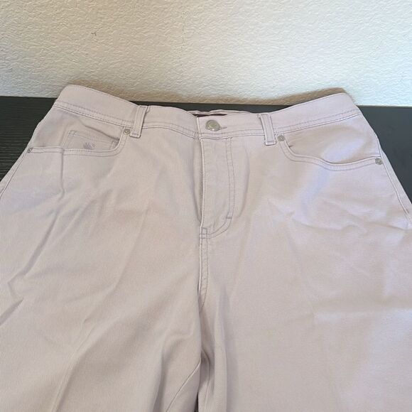 Gloria Vanderbilt Lilac Straight Leg Jeans - Picture 2 of 4